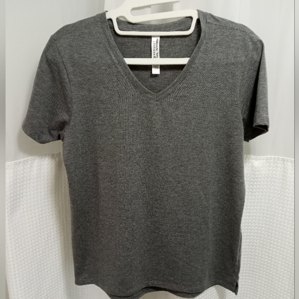 Kyodan Activewear t shirt. Worn once. Size xs.
